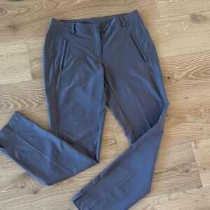 Women’s like new Slazenger Gray golf pants Size 6